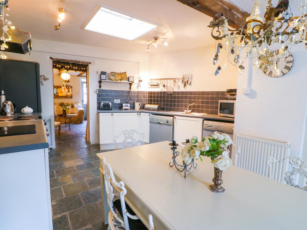 19A Kingshead Street Villa Pwllheli Bagian luar foto